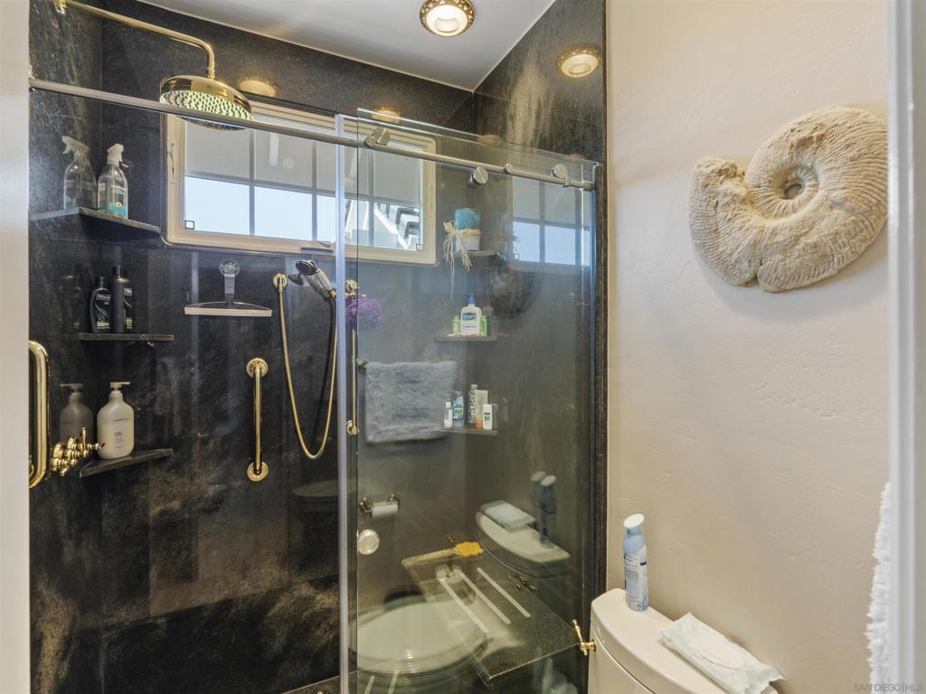 MLS #250032039SD image #37