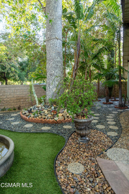 1694 Margate Place, Westlake Village CA: https://media.crmls.org/mediaz/4cc778e8-2dbe-4614-99f1-d008caf42964.jpg