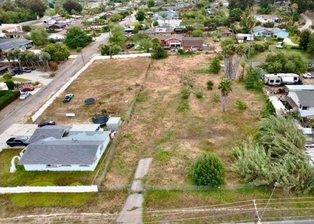 850 Poinsettia Ave Parcel A, San Marcos CA: https://media.crmls.org/mediaz/4cc7cc42-0fe6-49c7-8f5c-700a751801e3.jpg