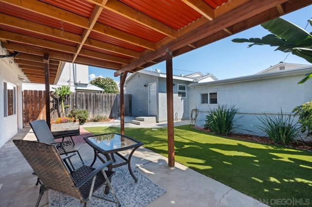 6926 28 Amherst St, San Diego CA: https://media.crmls.org/mediaz/4cc8e5ce-b0c6-4151-bbe8-c69eef82dbeb.jpg