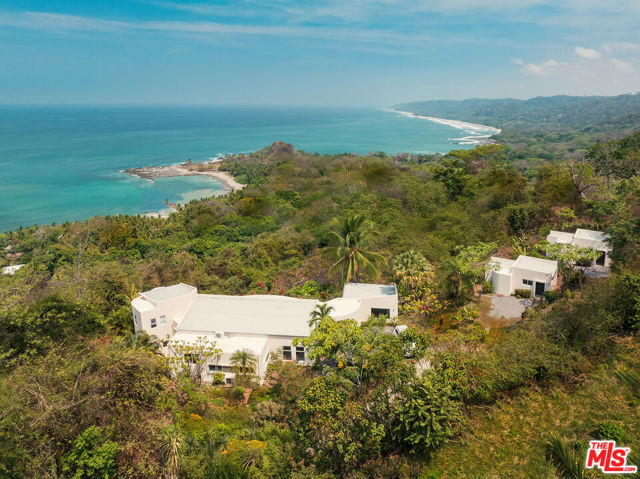 0 Villa Sunset MalPais Costa Rica,  CA: https://media.crmls.org/mediaz/4cc99605-3b62-49e8-9778-e36bbc392faf.jpg