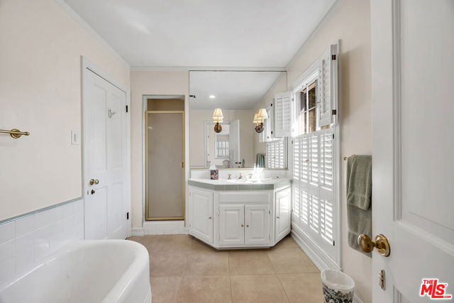 12911 MARLBORO Street, Los Angeles CA: https://media.crmls.org/mediaz/4cc99a9e-1476-488e-a3a8-58b8ed1c8cd2.jpg