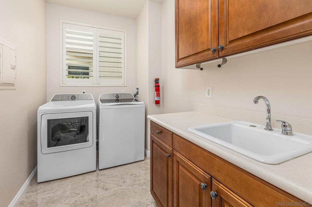 MLS #250041495SD image #31