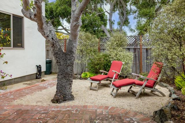 636 Spazier Avenue, Pacific Grove CA: https://media.crmls.org/mediaz/4ccc1958-b82c-4353-9bd3-af1f2f01d52c.jpg
