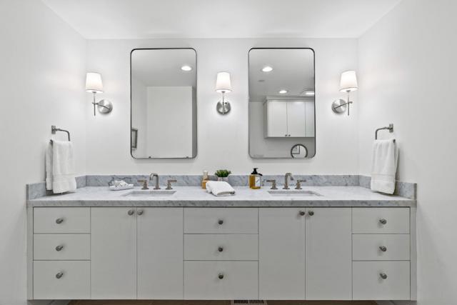 0 Santa Fe 4 SE of Ocean Avenue, Carmel CA: https://media.crmls.org/mediaz/4ccc9fc5-301f-4389-8919-d32cab30a0d5.jpg