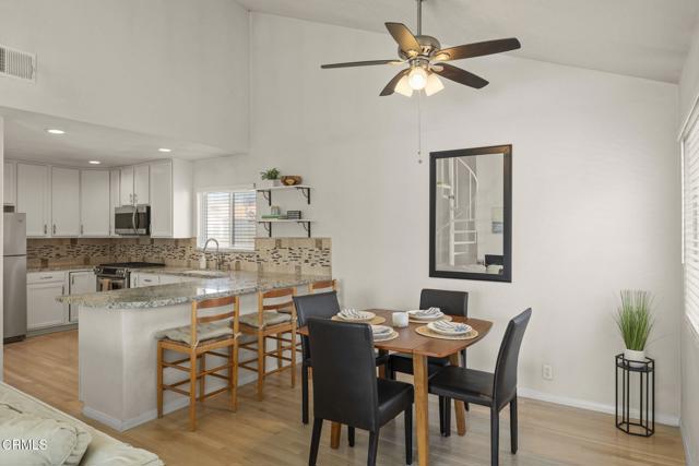 Detail Gallery Image 11 of 44 For 5125 Wooley Rd #5,  Oxnard,  CA 93035 - 2 Beds | 2 Baths