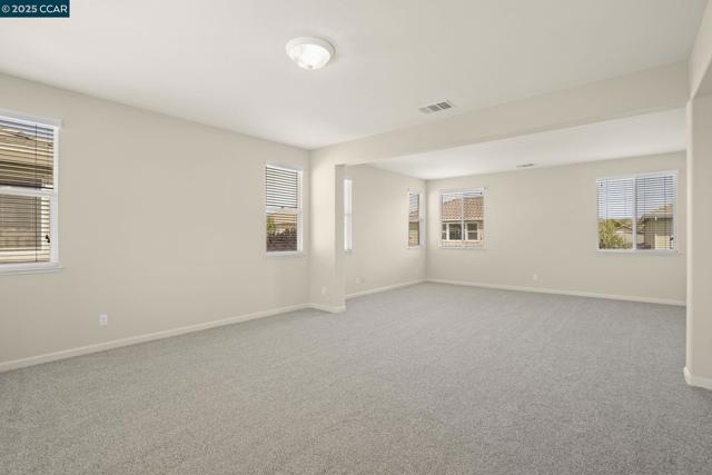 507 Livingston Court, Discovery Bay CA: https://media.crmls.org/mediaz/4cce77b7-df7c-4575-b368-b0d3eed3bb3b.jpg