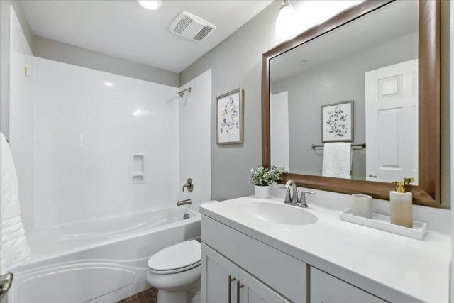 1011 Bellante Lane, San Jose CA: https://media.crmls.org/mediaz/4ccec6a9-a86d-4478-8cd7-8b17e440fbc1.jpg