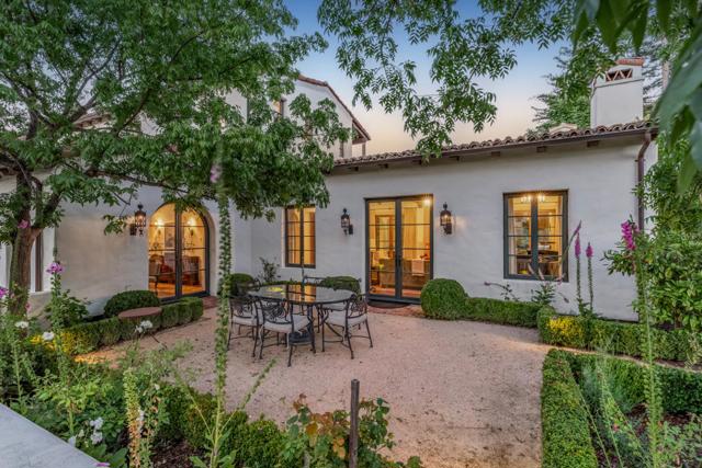 180 Farm Road, Woodside CA: https://media.crmls.org/mediaz/4cd0b6b4-1762-499c-942f-cea50e649977.jpg