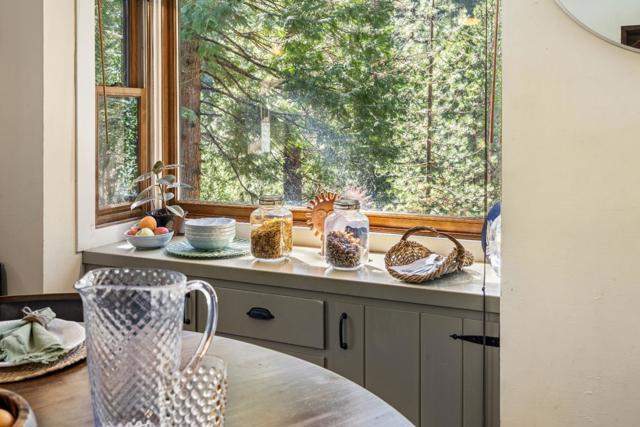 21791 Highway 49, Downieville CA: https://media.crmls.org/mediaz/4cd15b72-cf77-4703-8518-85bbe16d47cf.jpg