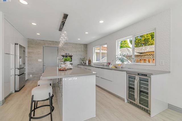 5324 Selma Ave, Fremont CA: https://media.crmls.org/mediaz/4cd1cb90-678f-45fb-90b4-2da890e0b85f.jpg