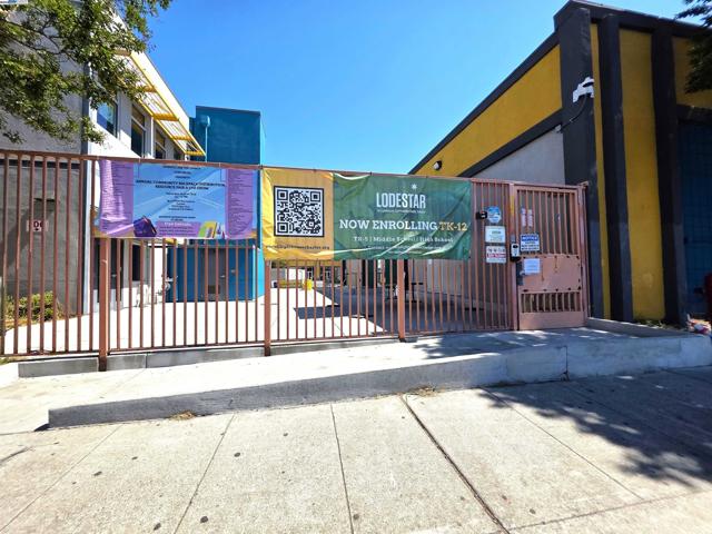 10468 West Court, Oakland CA: https://media.crmls.org/mediaz/4cd21efb-6469-4329-9ee2-d1de011c7b53.jpg