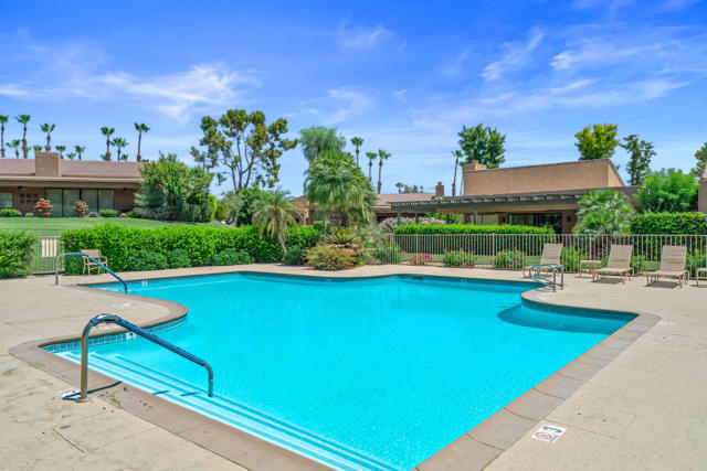 73259 Boxthorn Lane, Palm Desert CA: https://media.crmls.org/mediaz/4cd2b19f-22e8-45f4-b294-75e5e0886cae.jpg