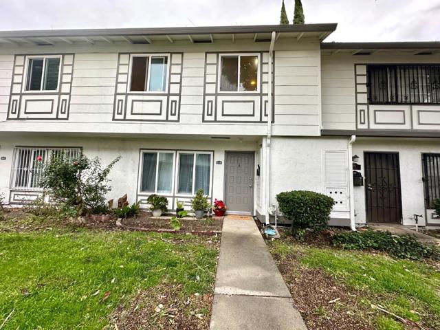 111 Poas Circle, San Jose CA: https://media.crmls.org/mediaz/4cd2ed33-84f9-495a-9403-d94f90493126.jpg