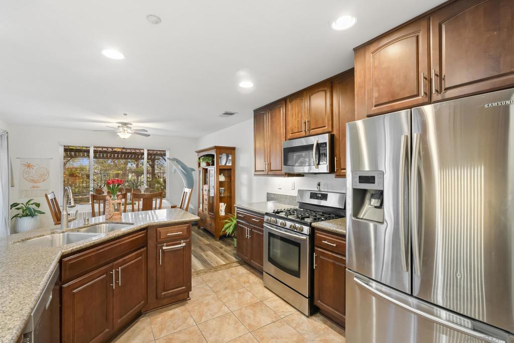 1783 Cottonwood Dr - photo 3