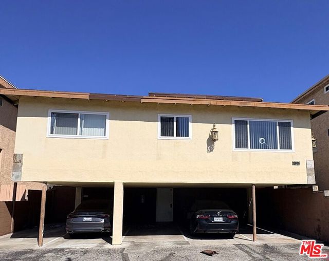 12325 Riverside Drive photo 1