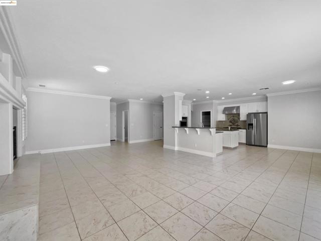 1127 Santa Margherita Way, Brentwood CA: https://media.crmls.org/mediaz/4cd4aeb9-5255-4019-9bef-cc3a09614596.jpg