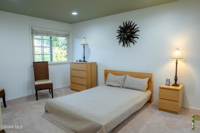 1694 Margate Place, Westlake Village CA: https://media.crmls.org/mediaz/4cd5155d-4a79-4211-8988-e9f822ea0daf.jpg