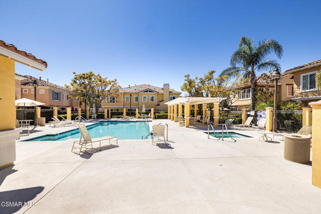 2918 Estilita Way, Simi Valley CA: https://media.crmls.org/mediaz/4cd54326-f283-43c2-9df3-b324345e858b.jpg
