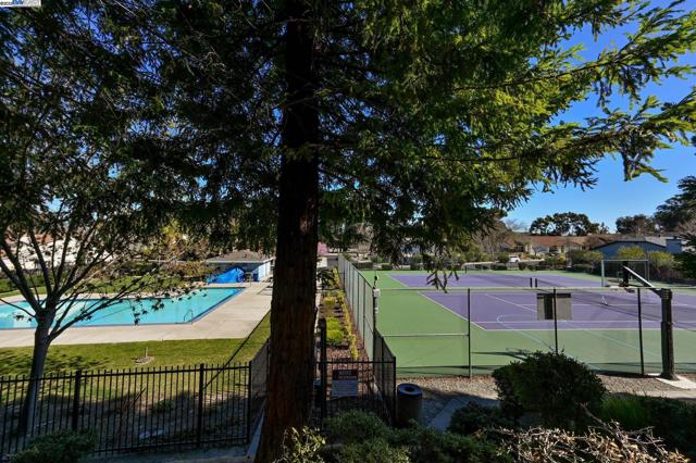3104 sombrero circle, San Ramon CA: https://media.crmls.org/mediaz/4cd68624-d11b-425e-86c0-da8f4b7f924e.jpg