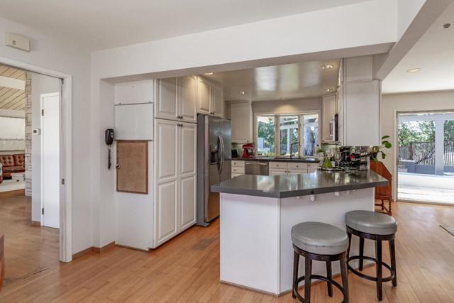 19740 GLEN BRAE Drive, Saratoga CA: https://media.crmls.org/mediaz/4cd78769-250b-45f5-8980-5475cba5ab59.jpg