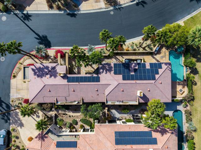 1 Birkdale Circle, Rancho Mirage CA: https://media.crmls.org/mediaz/4cd7b182-958a-4498-9445-b72dbf332e72.jpg