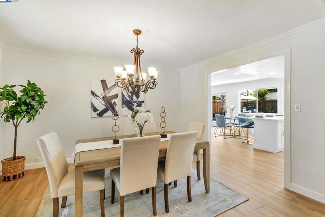 4666 Shearwater Rd, Pleasanton CA: https://media.crmls.org/mediaz/4cd7e11c-8725-4538-995f-233e38b70016.jpg