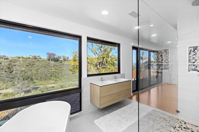 Detail Gallery Image 37 of 57 For 1560 Hawk View Dr, Encinitas,  CA 92024 - 4 Beds | 4 Baths