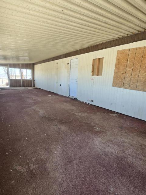 2655 Sea Wind Avenue, Thermal CA: https://media.crmls.org/mediaz/4cd95c04-8d43-49ef-b761-fd794b45eb46.jpg