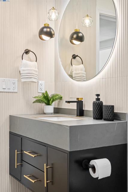 39850 Sundale Dr., Fremont CA: https://media.crmls.org/mediaz/4cd9d4a8-3c89-4b26-abf3-39d6f9eae216.jpg