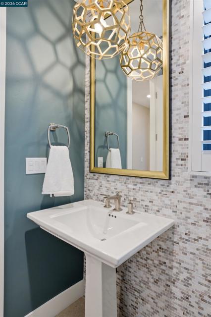 Image 22 of 59 For 108 Brumby St