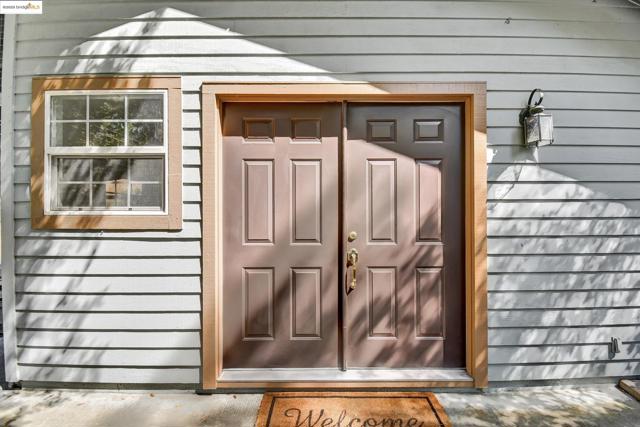 2944 Von Doolen Court, Pinole CA: https://media.crmls.org/mediaz/4cdaaa19-2b8b-42bb-ad55-f84c56afbc29.jpg