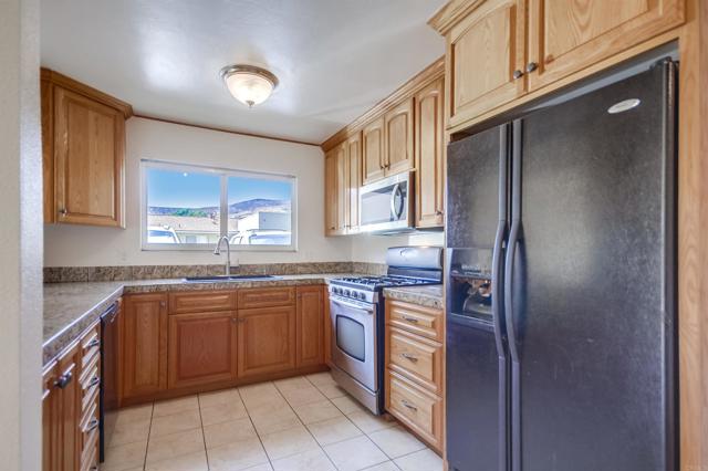 Detail Gallery Image 15 of 46 For 10248 Princess Sarit Way #0,  Santee,  CA 92071 - 2 Beds | 1 Baths