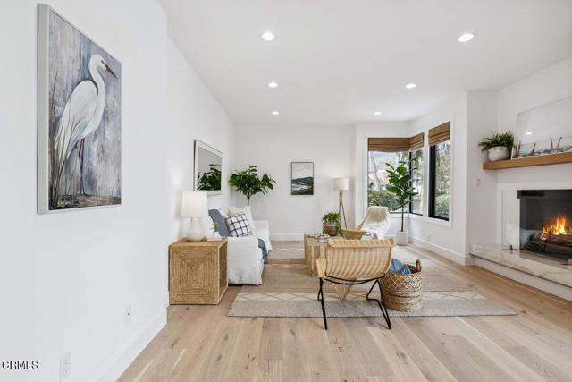 Detail Gallery Image 11 of 49 For 350 Paseo De Playa #121,  Ventura,  CA 93001 - 3 Beds | 2/1 Baths