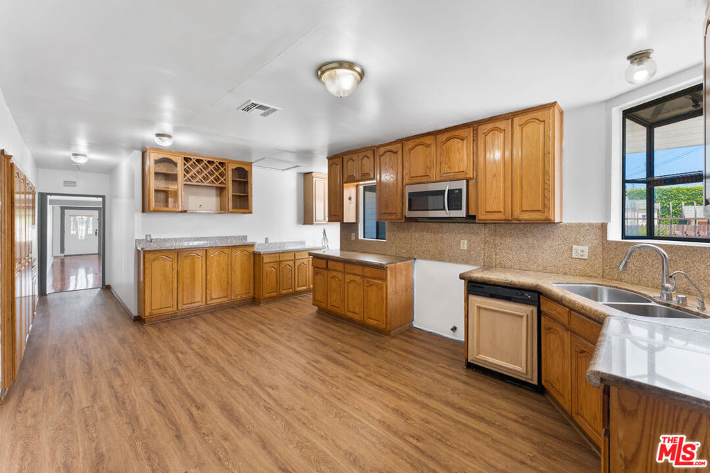 MLS #25548015 img 21