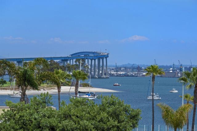1820 Avenida del Mundo, Coronado CA: https://media.crmls.org/mediaz/4cddfbaa-a762-48be-aad5-ee9a490a16ca.jpg