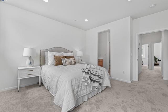 6677 S Mariposa Ln, Dublin CA: https://media.crmls.org/mediaz/4cde2870-36fe-4278-ac5a-b7604215a58b.jpg