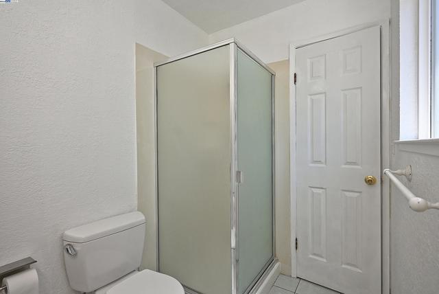 7144 Prince Dr, Dublin CA: https://media.crmls.org/mediaz/4cde32fa-053c-42b8-a49d-d7f950e1e024.jpg