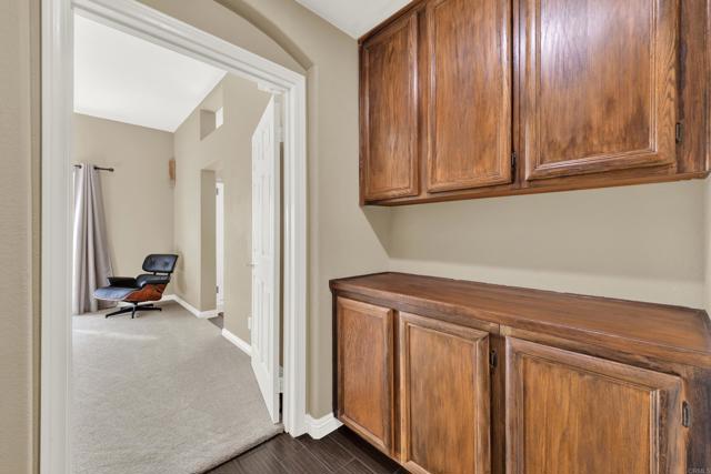 Detail Gallery Image 27 of 74 For 2223 Rock View Glen, Escondido,  CA 92026 - 4 Beds | 2/1 Baths