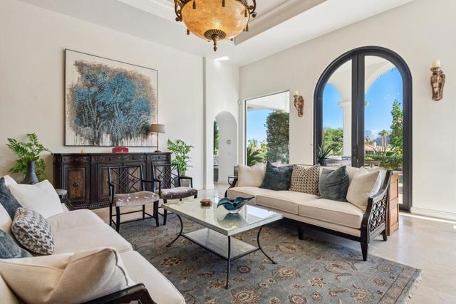79373 Cetrino, La Quinta CA: https://media.crmls.org/mediaz/4cdedb79-d9d4-4d2f-9d39-cc989edf05b1.jpg
