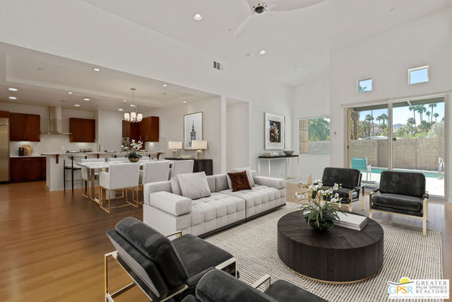 941 Oceo Circle, Palm Springs CA: https://media.crmls.org/mediaz/4ce01a85-f475-489e-b96f-50b67c5b0b86.jpg