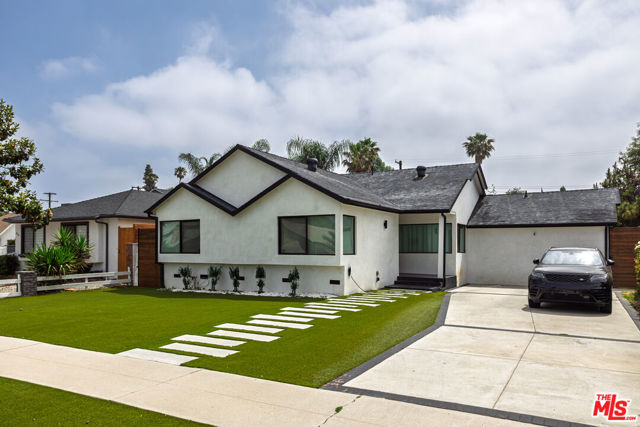 6610 Farralone Avenue, Woodland Hills CA: https://media.crmls.org/mediaz/4ce0c9c2-ad5f-4afc-9e80-cc77fc8152e1.jpg