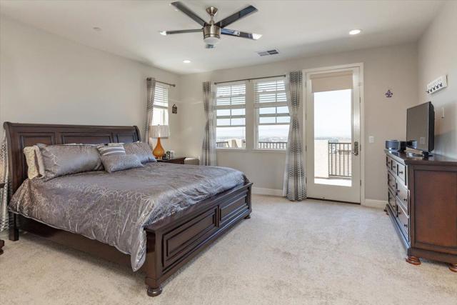 30111 Mountain View Drive, Hayward CA: https://media.crmls.org/mediaz/4ce0fb16-393b-4793-a9ab-0a63b8b1f7a1.jpg