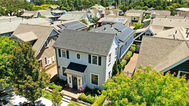 16218 George St, Los Gatos CA: https://media.crmls.org/mediaz/4ce1309e-6a08-478d-bb16-f9346d8b70ba.jpg