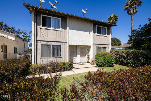 Detail Gallery Image 1 of 16 For 467 W Simpson St, Ventura,  CA 93001 - 4 Beds | 2/2 Baths