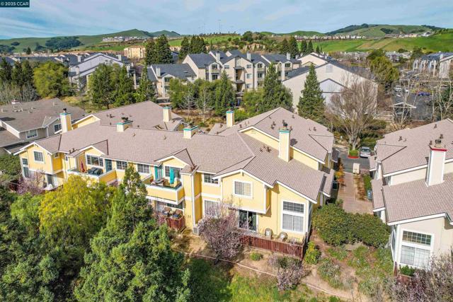 314 Skyline Dr, San Ramon CA: https://media.crmls.org/mediaz/4ce205ac-6b05-4cd9-a84c-dc0defed764c.jpg
