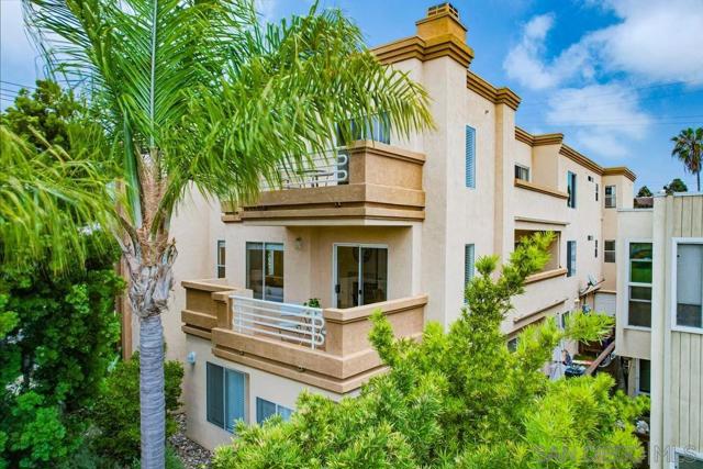 1703 La Playa Ave, San Diego CA: https://media.crmls.org/mediaz/4ce2ac19-e0f2-4861-965b-fcfdaa218385.jpg