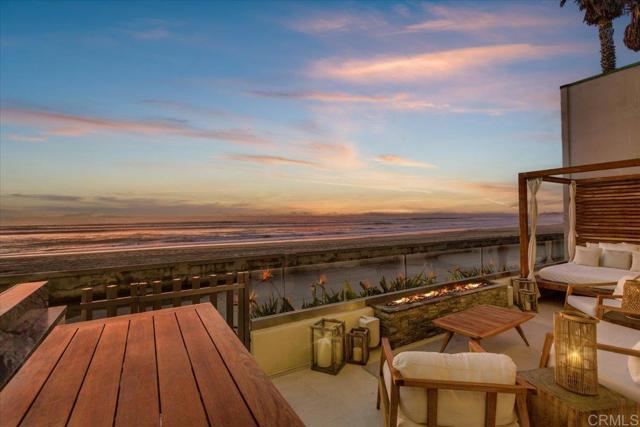 Detail Gallery Image 38 of 57 For 3709 Ocean Front Walk, San Diego,  CA 92109 - 3 Beds | 3/1 Baths