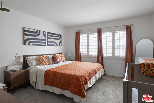 12955 Riverside Drive, 203 photo 12