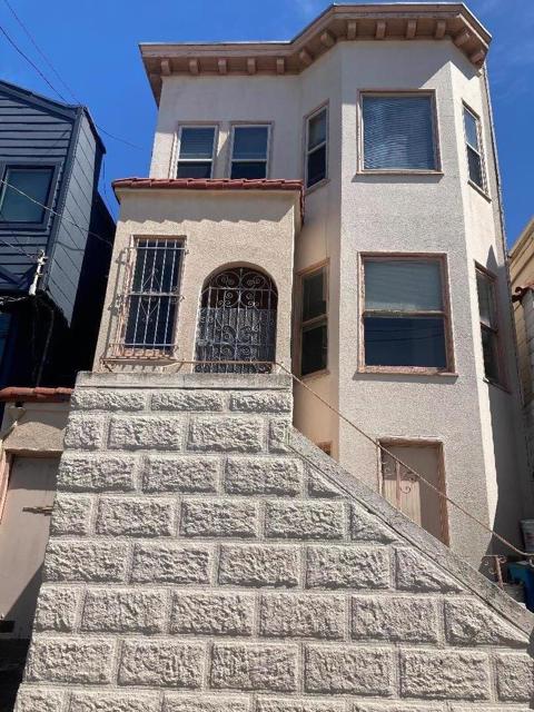 236 6th Avenue, San Francisco CA: https://media.crmls.org/mediaz/4ce4c0c1-73e0-4a4f-b6a8-eb42ea44bcd5.jpg